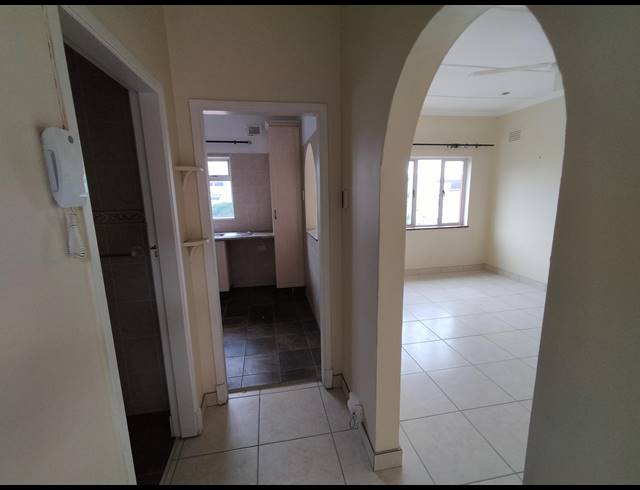 1 BEDROOM APARTMENT SOLD IN ESSENWOOD